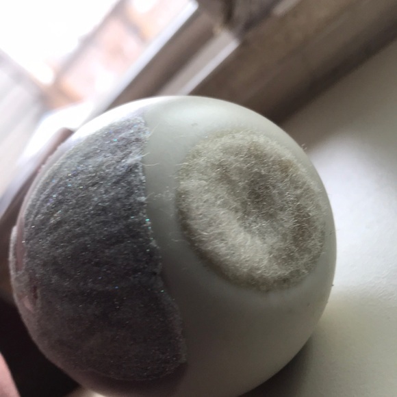 Handpainted Bride W/ Veil Bouquet Glittery Decor - Picture 11 of 11